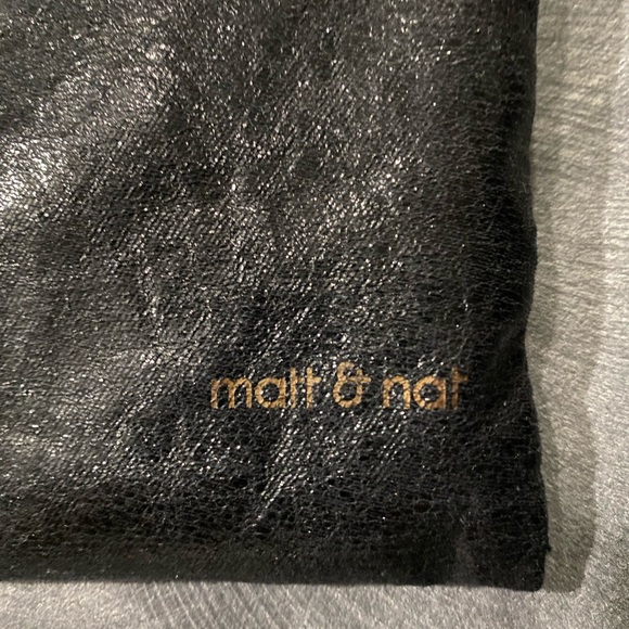 Matt & Nat Vegan Envelope Wristlet - Picture 2 of 5